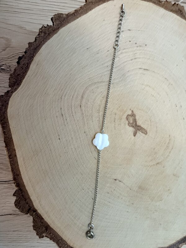 Bracelet fleur en nacre