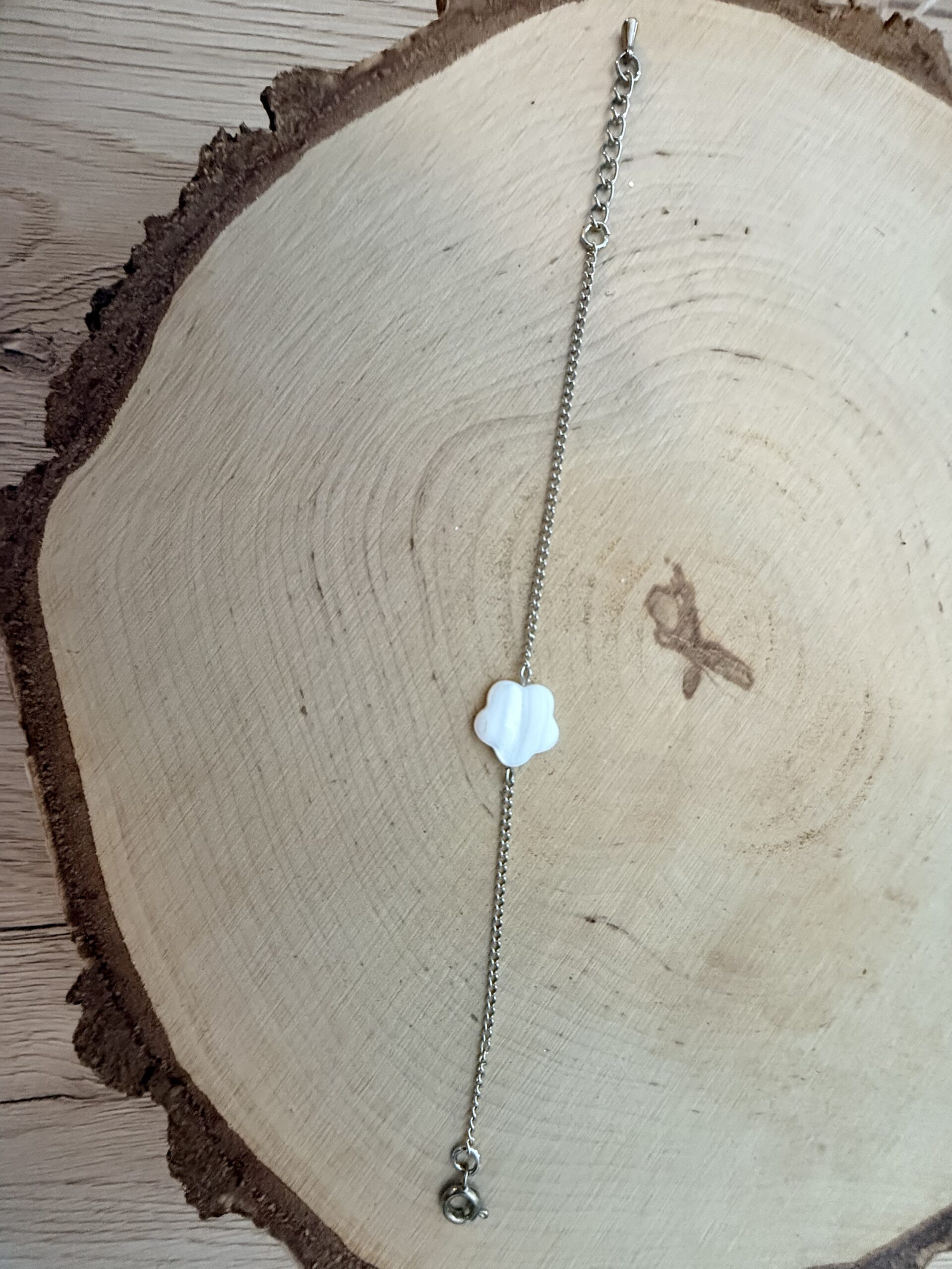 Bracelet fleur en nacre