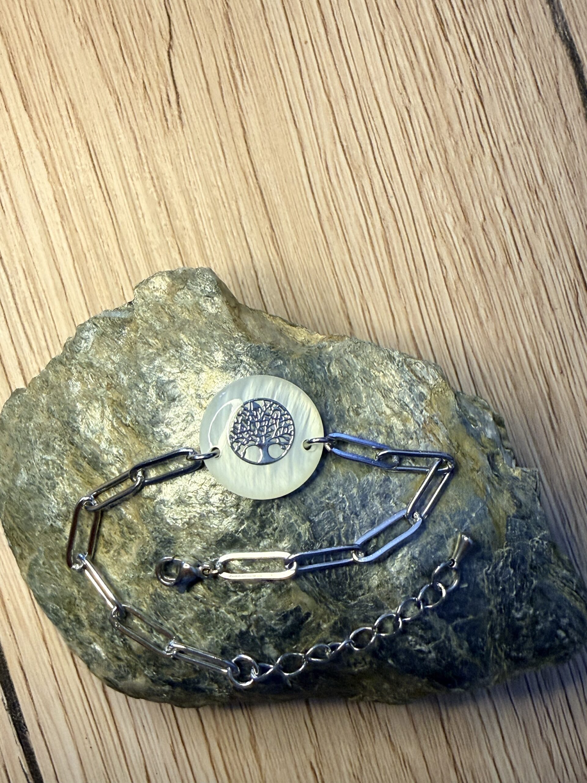 Bracelet nacre fleur de vie